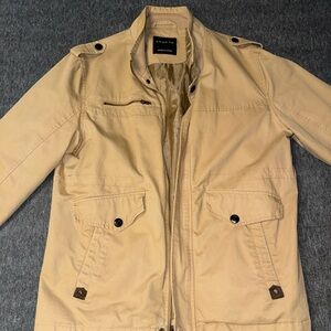 Lega To khaki jacket.